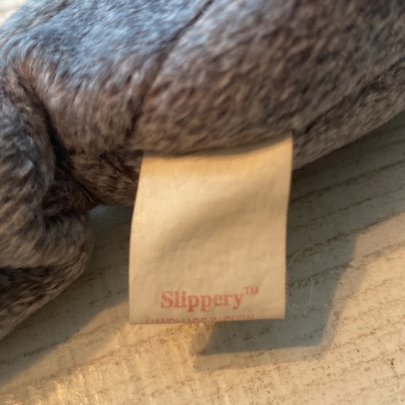 Ty Beanie Babies: Slippery the Seal , missing ear tag. Tush tag worn. - Picture 5 of 7